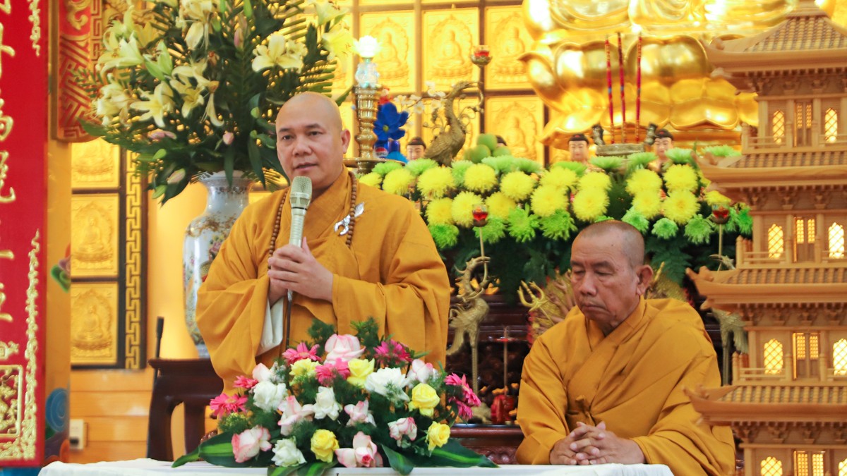 Thượng tọa Thích Vạn Nhơn chia sẻ ý nghĩa nhẫn cưới